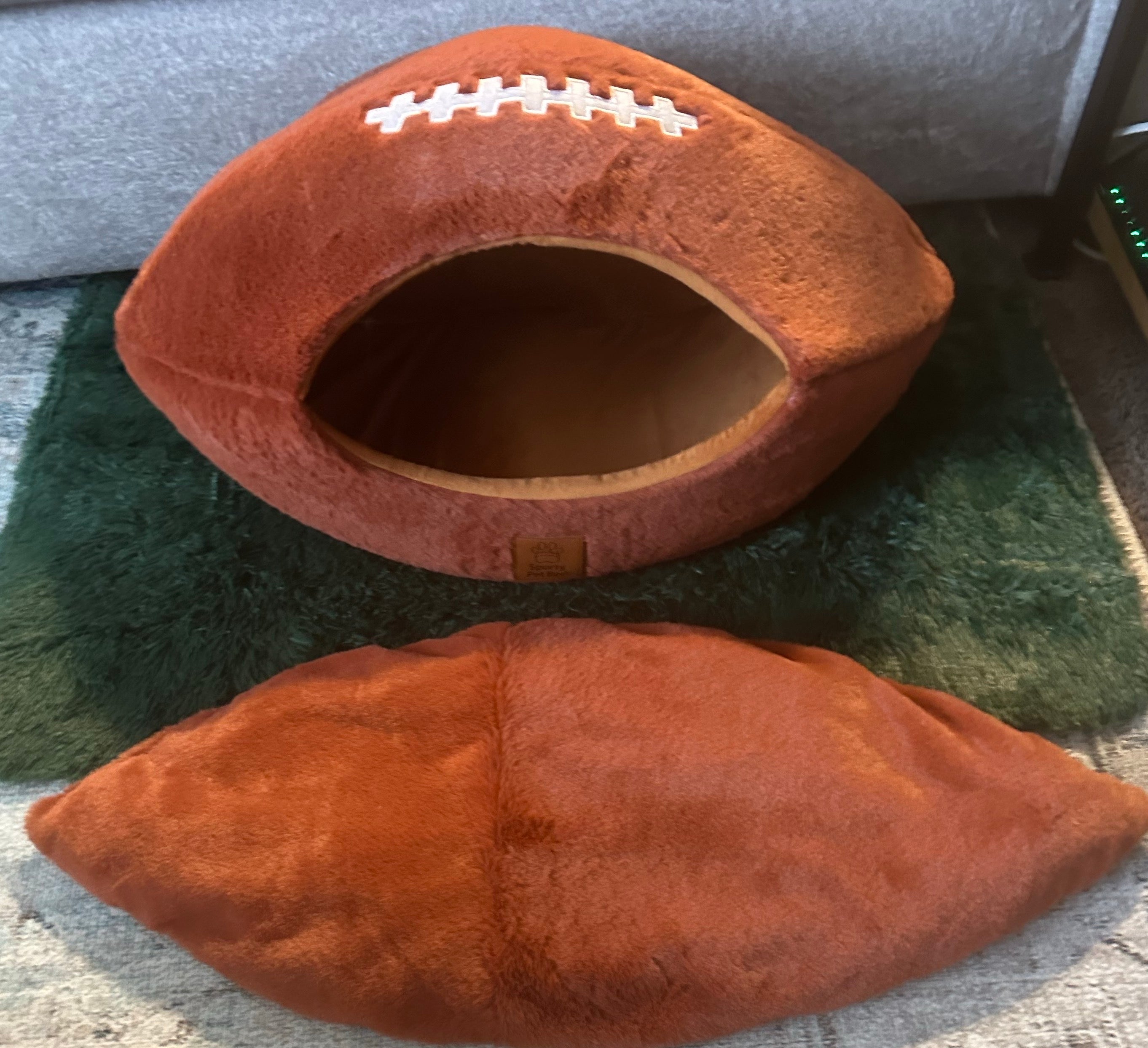 The Touchdown Bed™ Football-Shaped Cozy Cave Bed for Pets